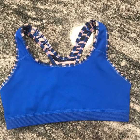 Nike Swoosh Sports Bra - Picture 5 of 5